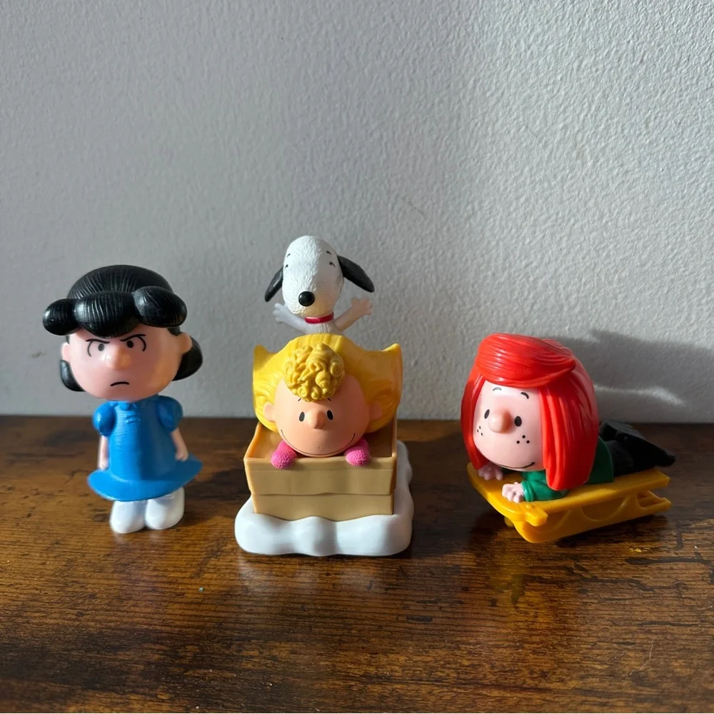 2015 McDonald's Peanuts Movie Happy Meal Toy Lot Set of 9 Snoopy & Charlie Brown